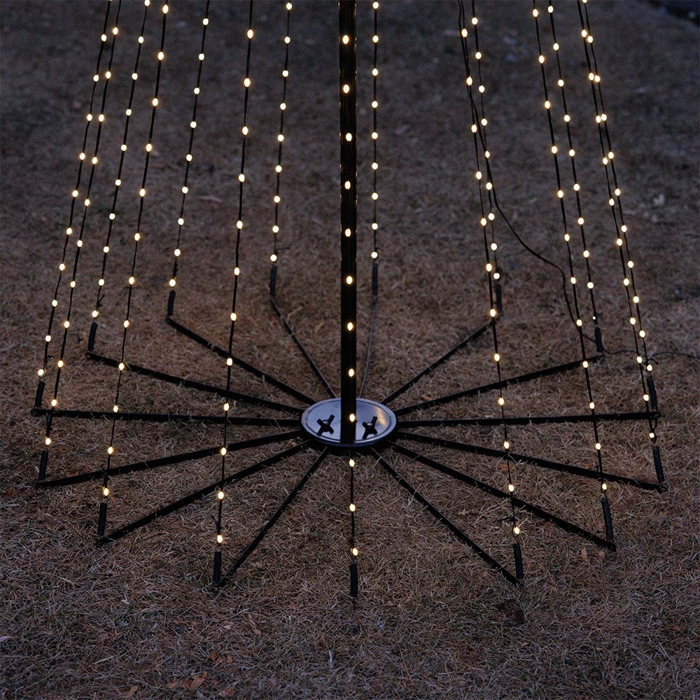 Outdoor light up tree