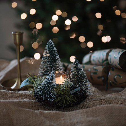 Brush tree tealight holder