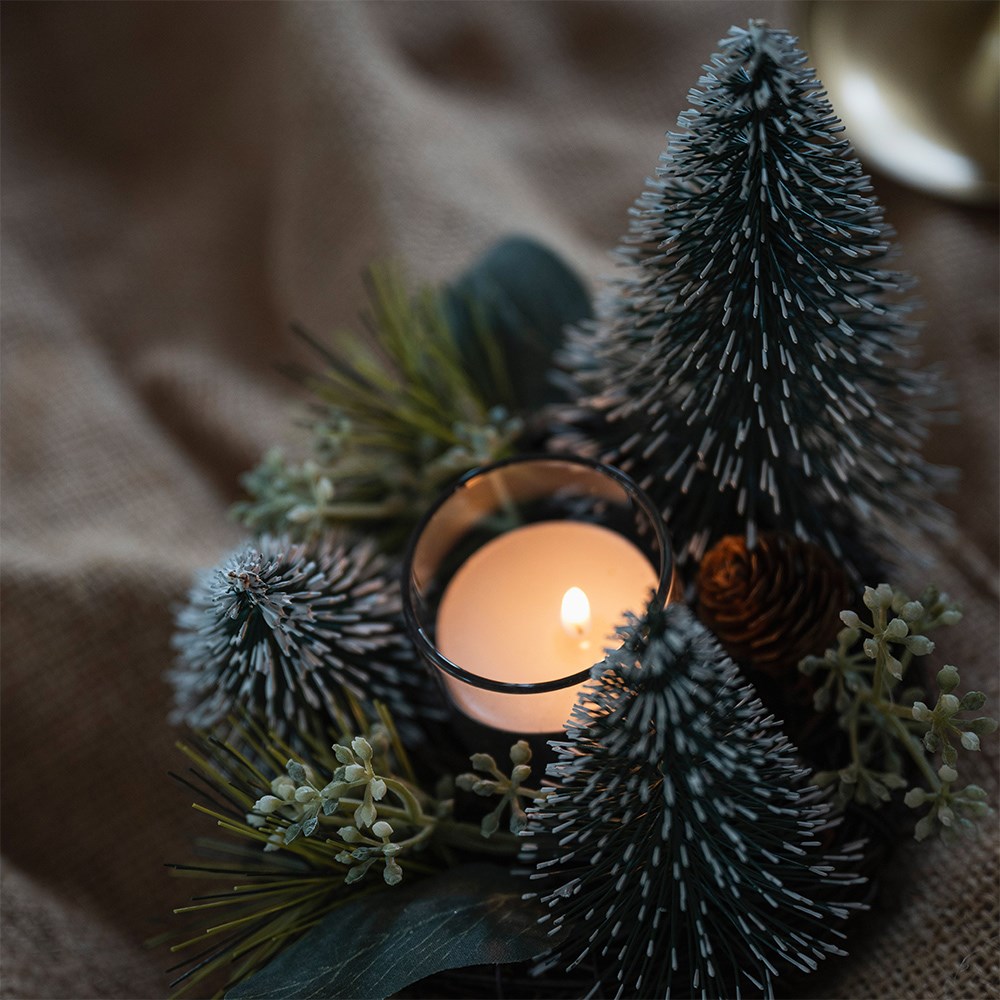 Brush tree tealight holder