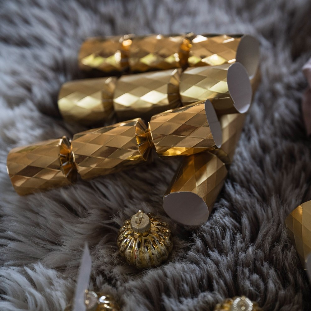 Gold mini crackers - box of 6