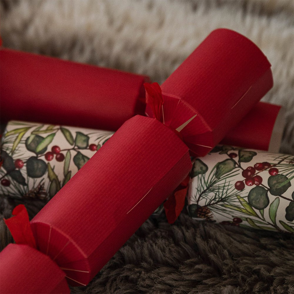 Premium Christmas sprig crackers - box of 6