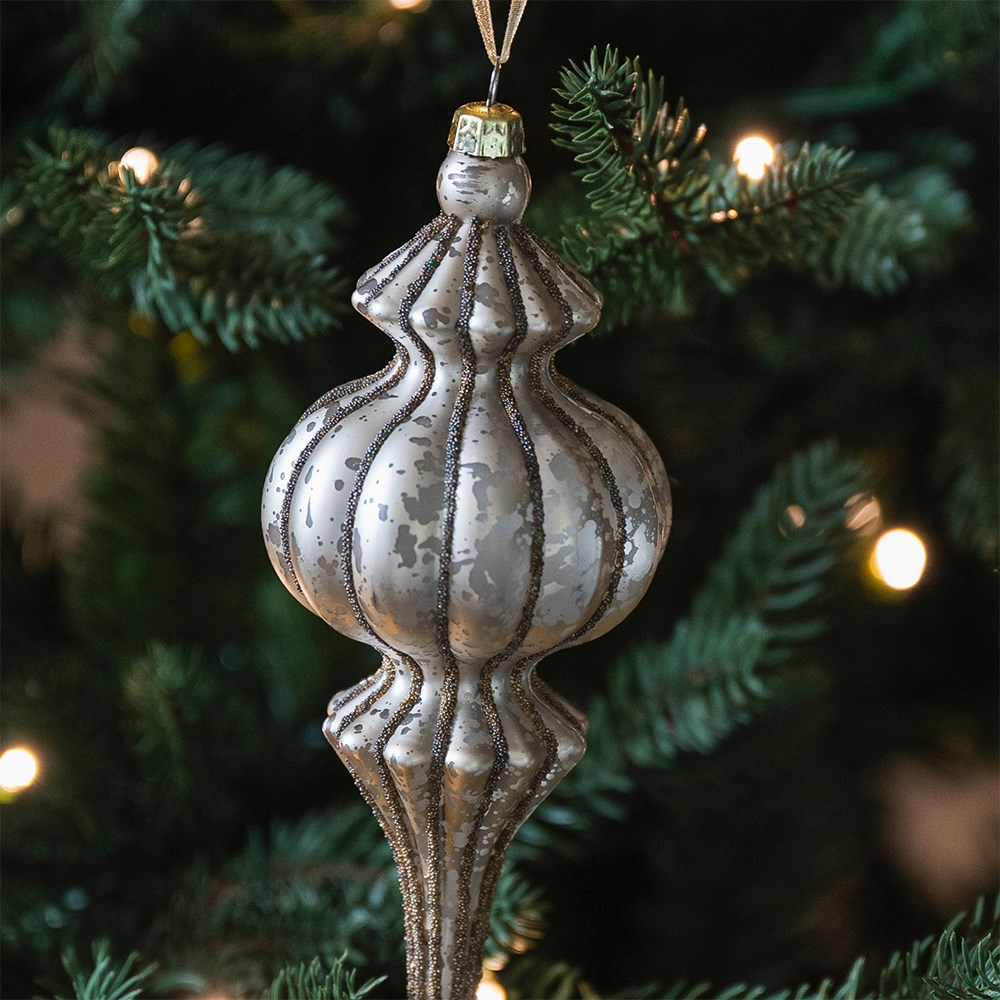 Vintage shaped bauble - matt