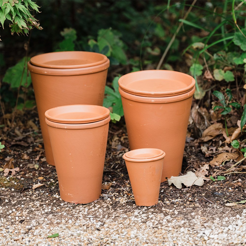 Terracotta olla irrigation self-watering pot