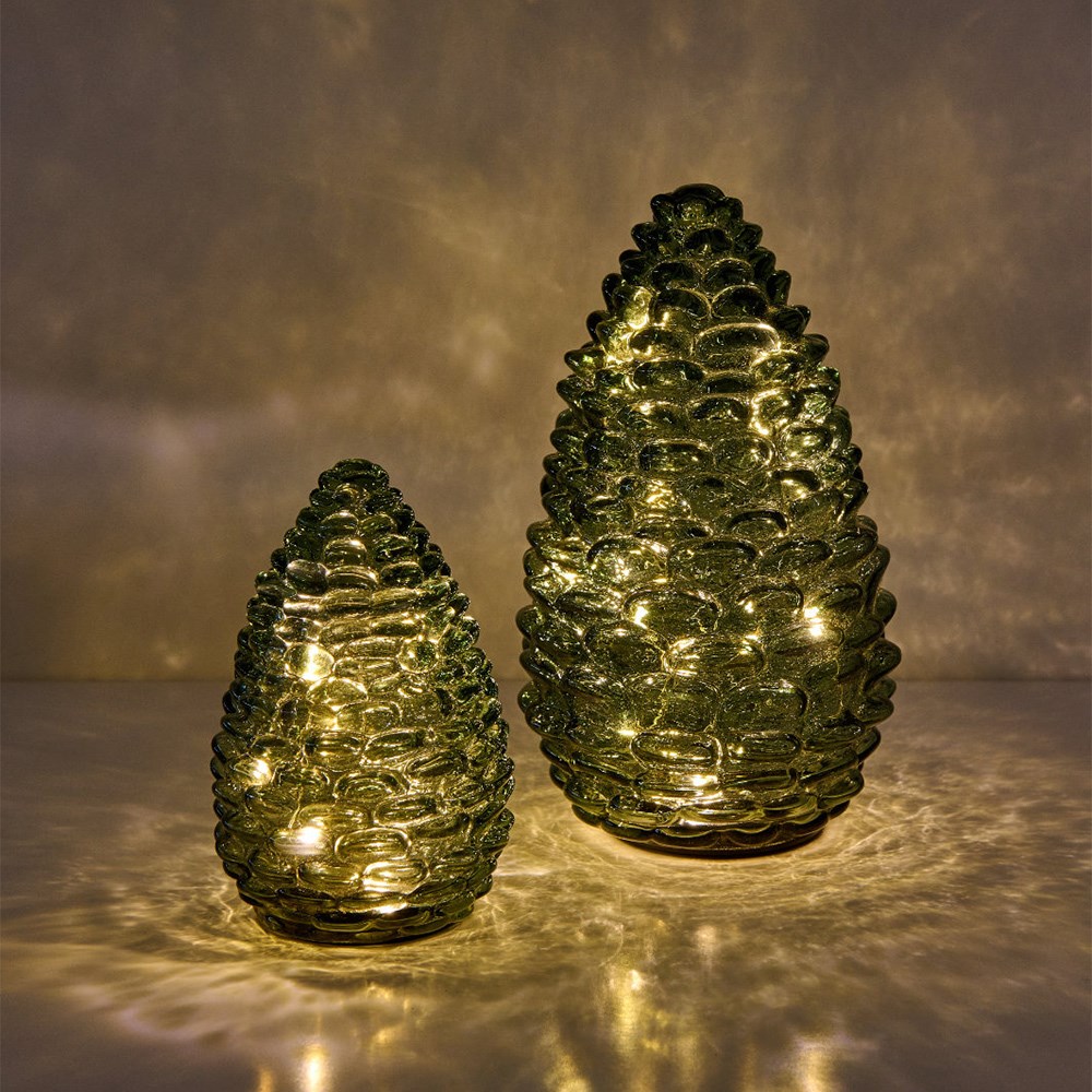 Light up glass pinecone